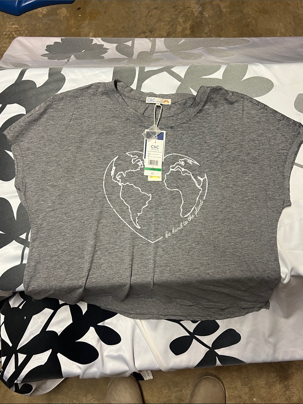 C&C California Gray Heart Globe Graphic Tee